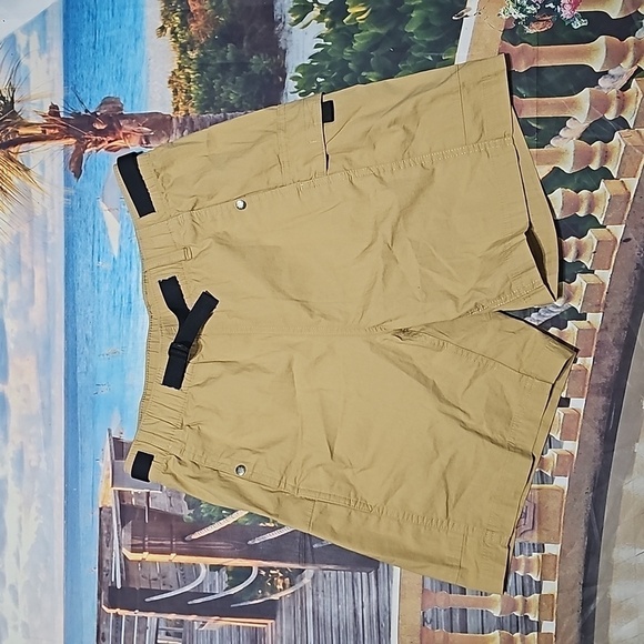 The North Face Belted‎ Cargo Shorts Small NWT - Picture 1 of 6
